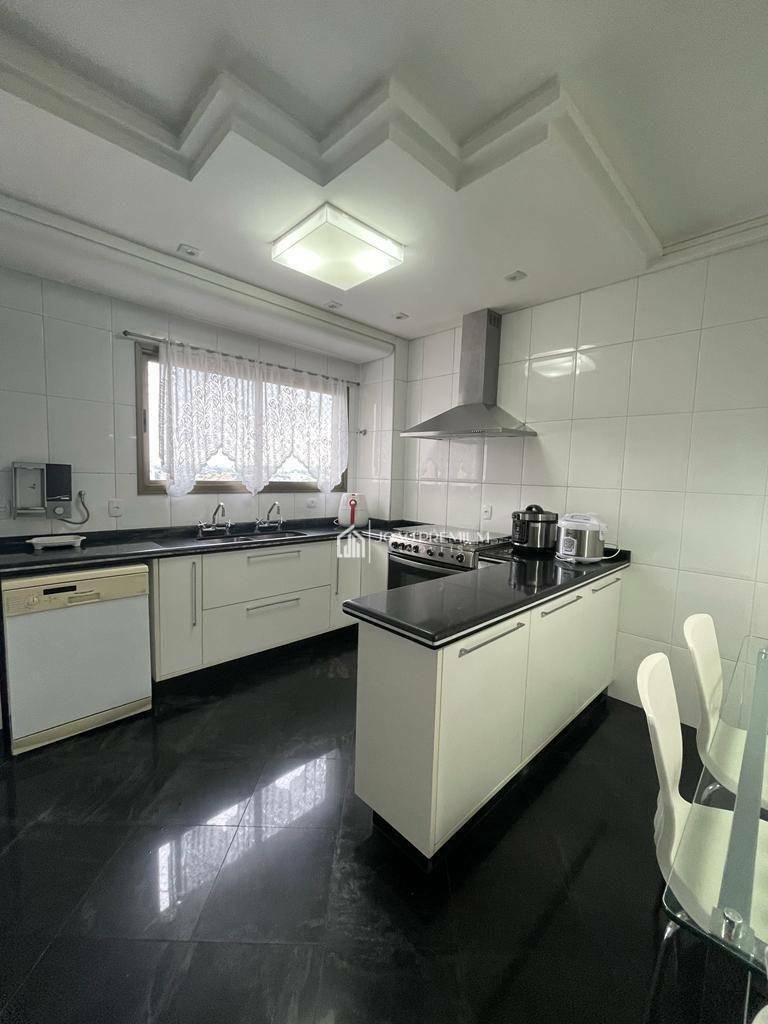 Apartamento à venda com 4 quartos, 204m² - Foto 6