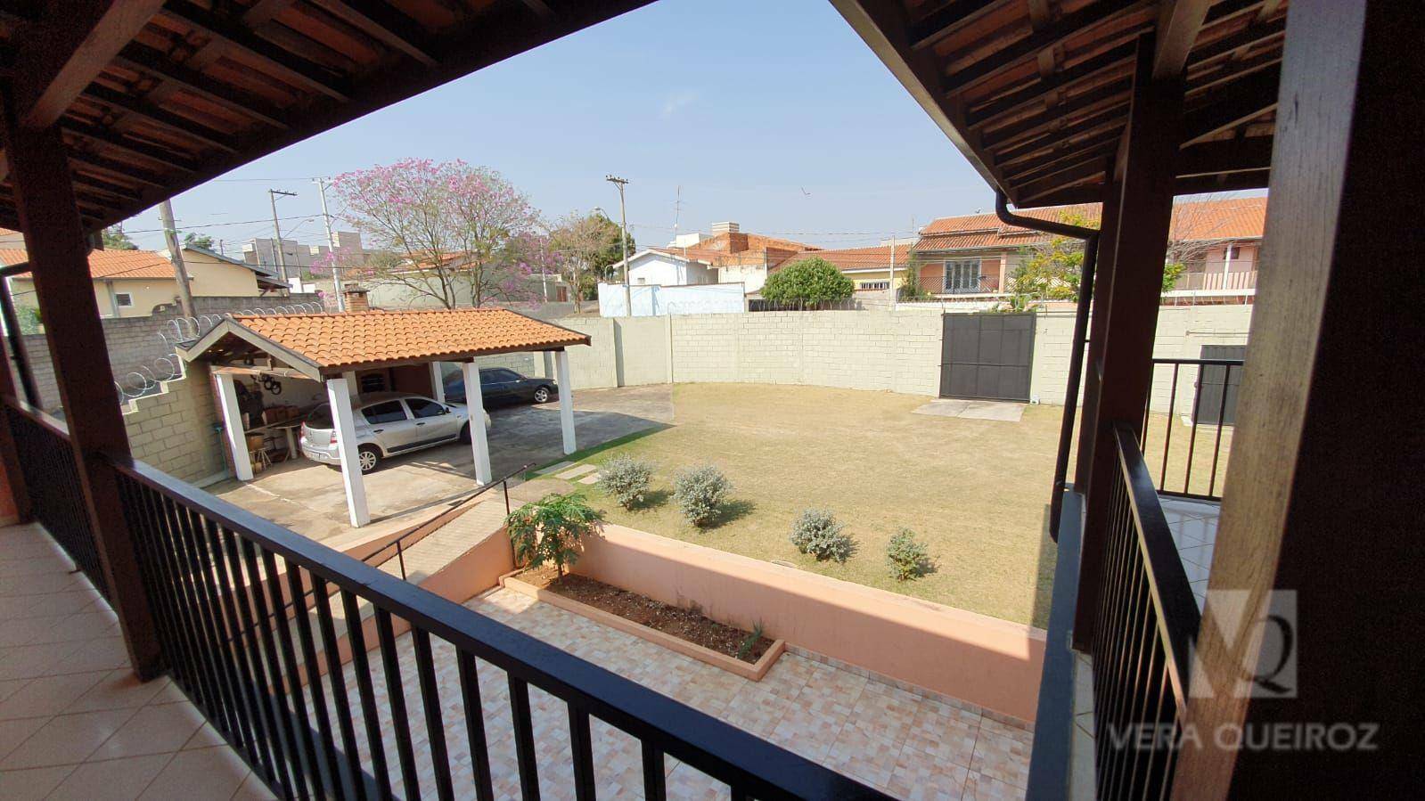 Casa à venda com 3 quartos, 225m² - Foto 5