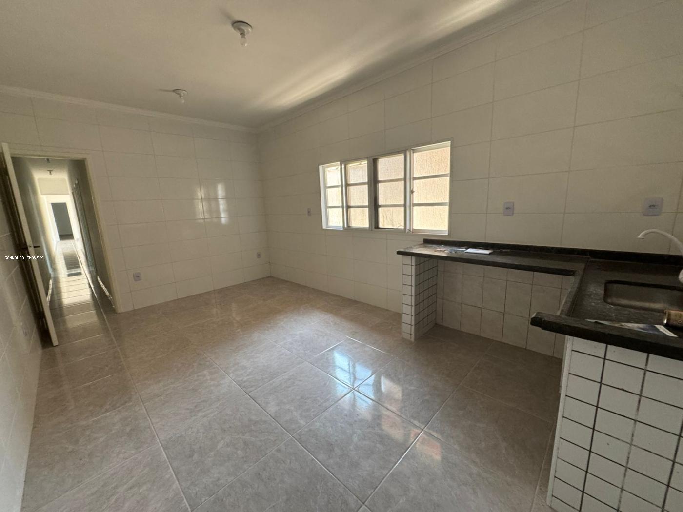 Casa à venda com 3 quartos, 212m² - Foto 8