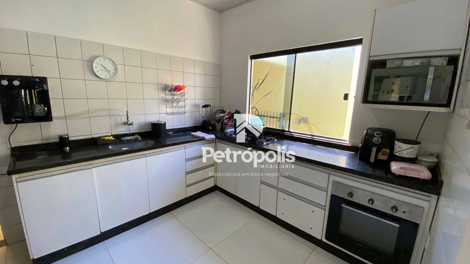 Casa à venda com 3 quartos, 197m² - Foto 12