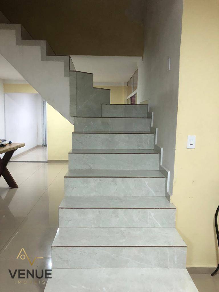 Sobrado à venda com 5 quartos, 240m² - Foto 24