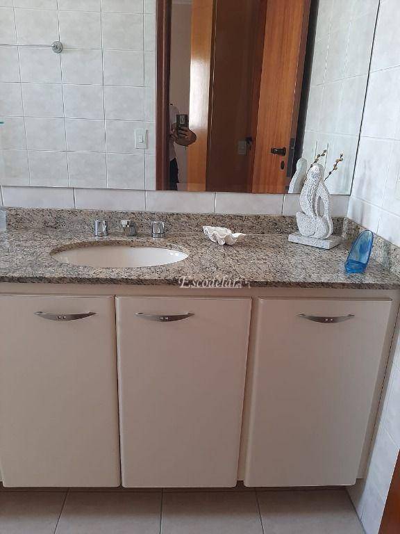 Apartamento à venda com 3 quartos, 144m² - Foto 27