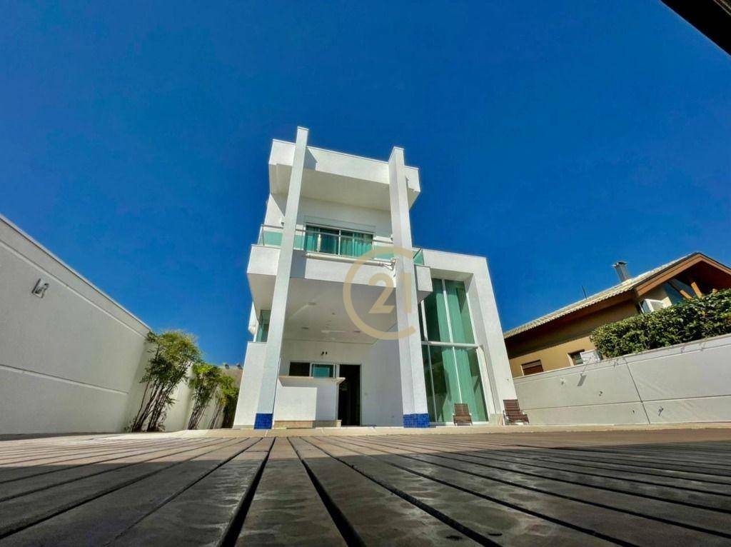 Casa de Condomínio para alugar com 3 quartos, 362m² - Foto 7