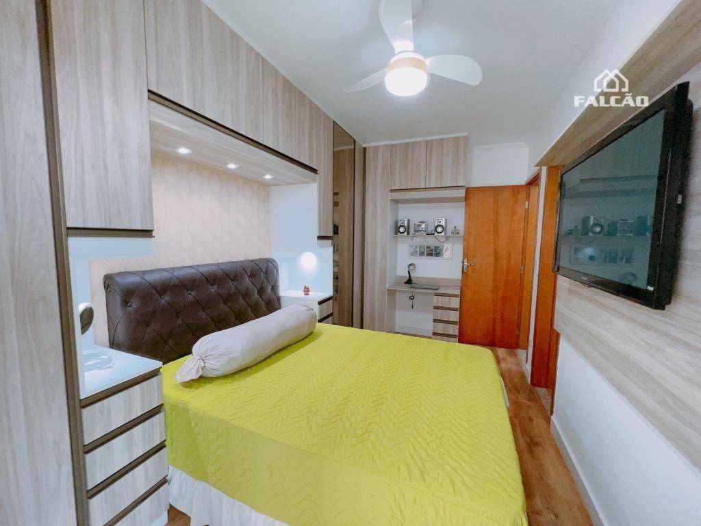 Apartamento à venda com 2 quartos, 76m² - Foto 9