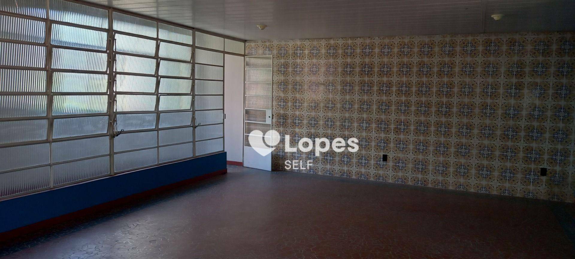 Casa à venda com 5 quartos, 260m² - Foto 3