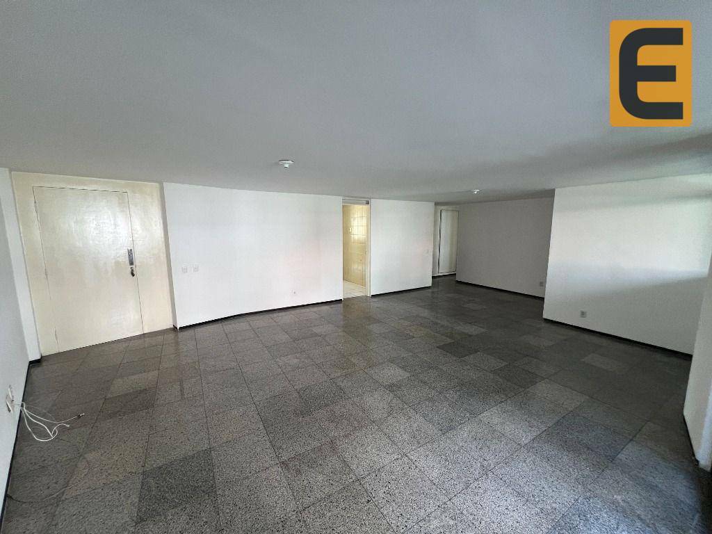 Apartamento à venda com 3 quartos, 170m² - Foto 4