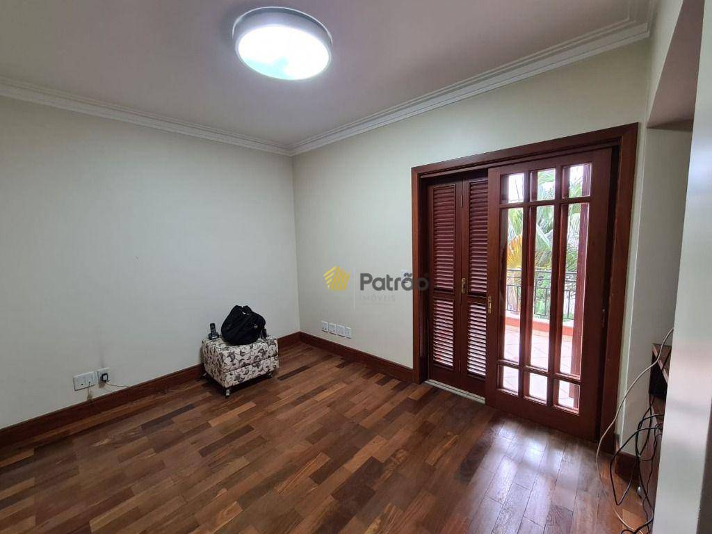 Casa de Condomínio à venda e aluguel com 5 quartos, 470m² - Foto 35