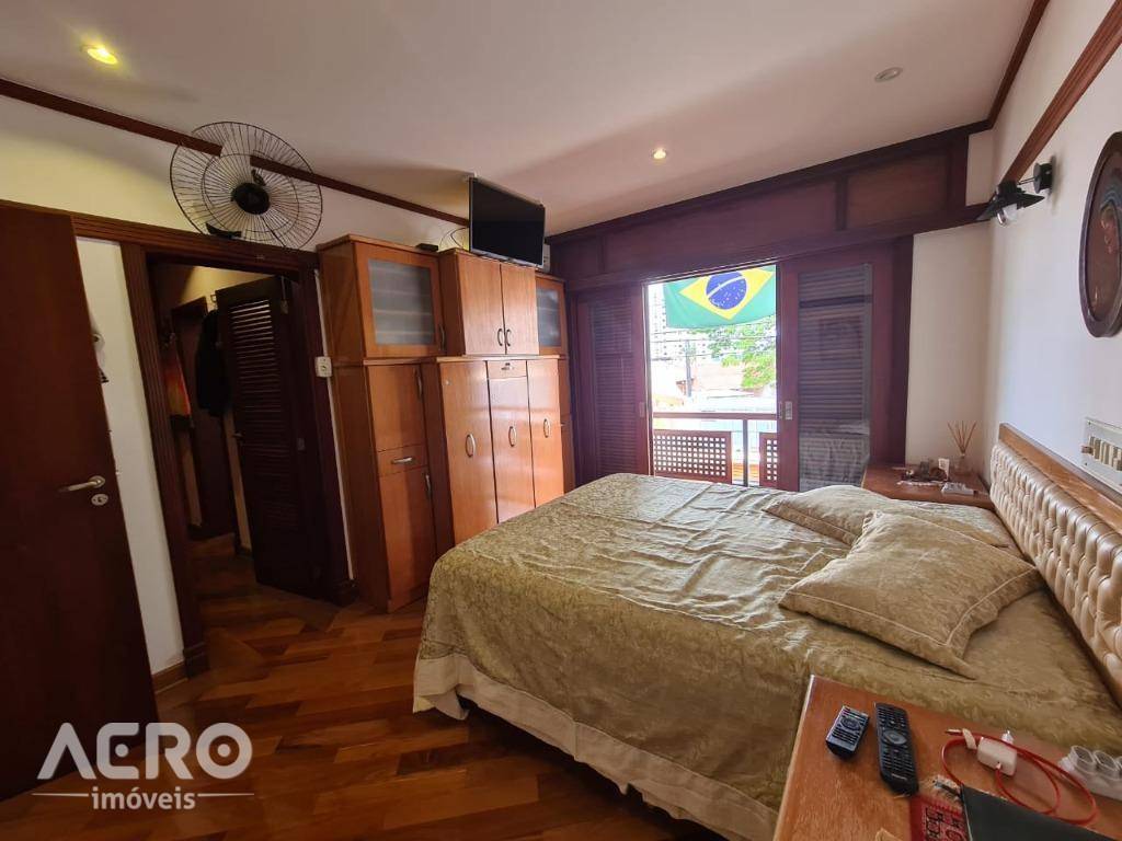 Casa à venda com 3 quartos, 279m² - Foto 32