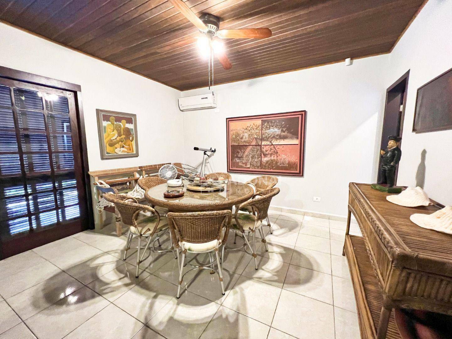 Casa à venda com 5 quartos, 275m² - Foto 21