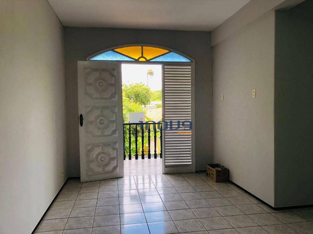 Apartamento à venda com 3 quartos, 107m² - Foto 3