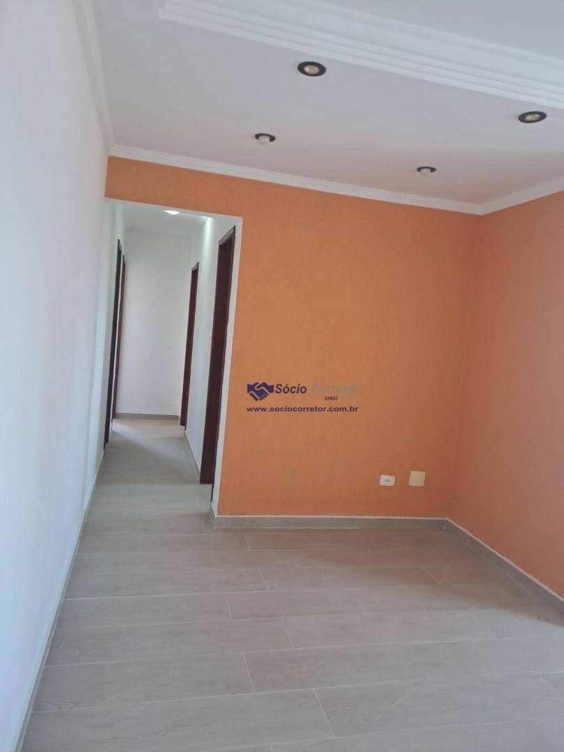 Apartamento para alugar com 3 quartos, 76m² - Foto 32