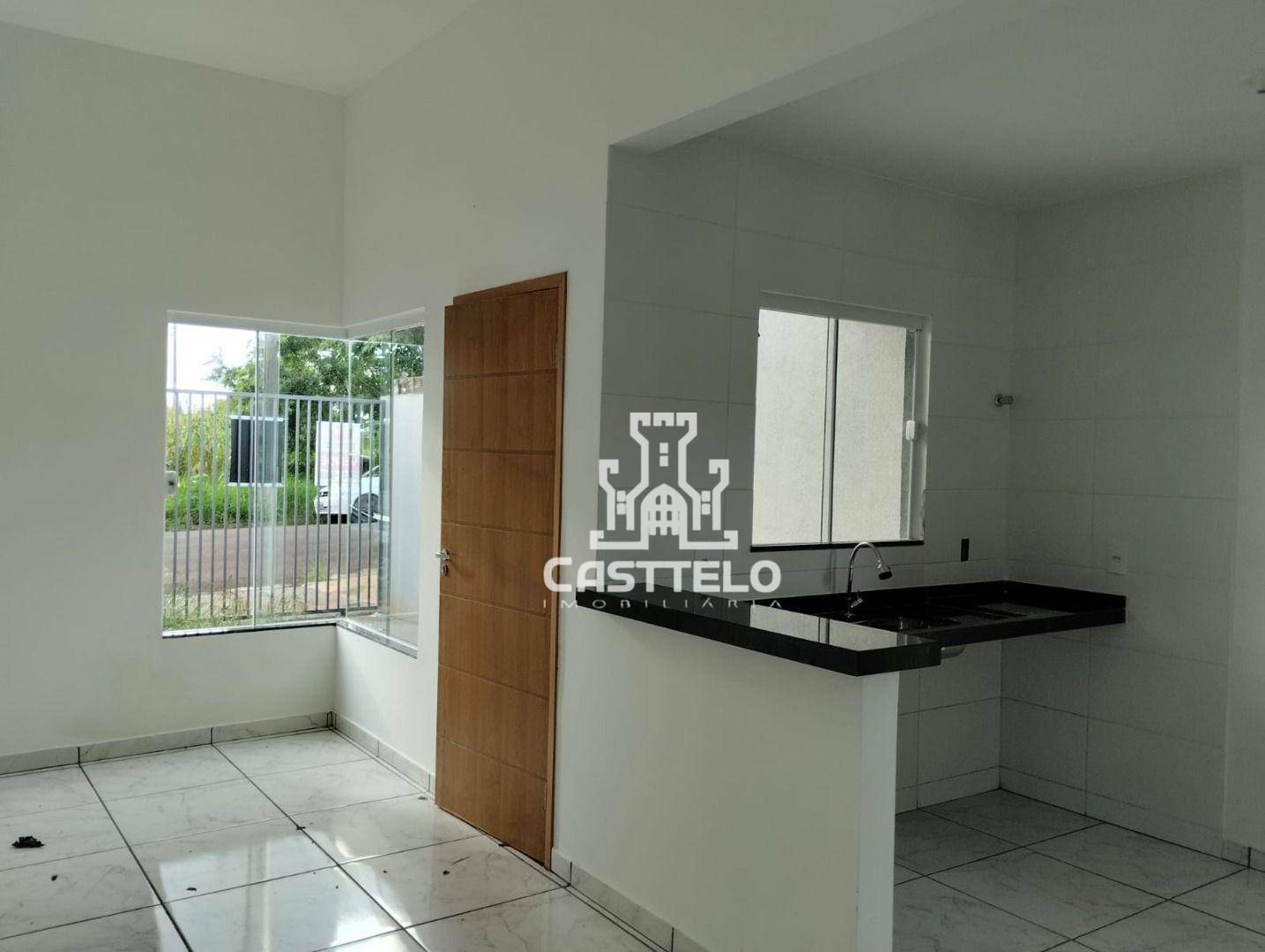 Casa à venda com 3 quartos, 80m² - Foto 2