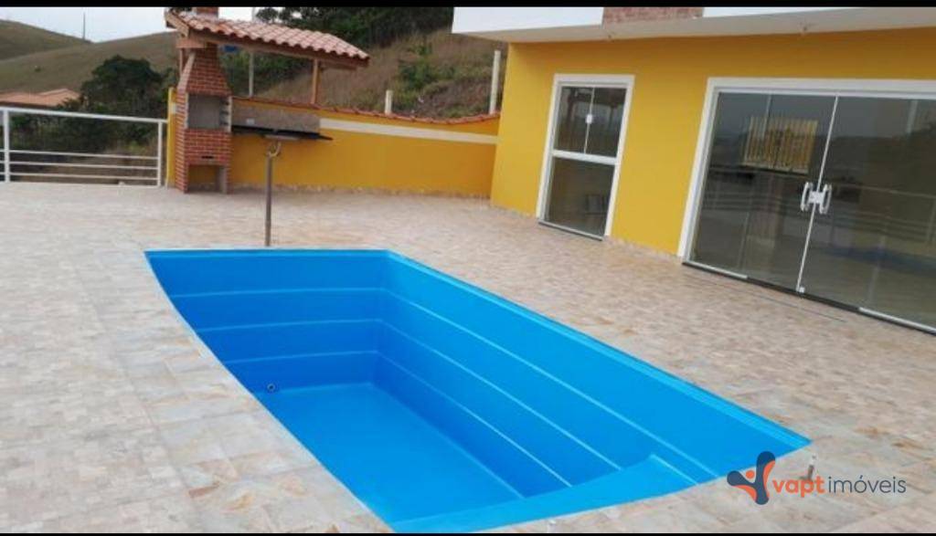 Chácara à venda com 3 quartos, 160m² - Foto 2