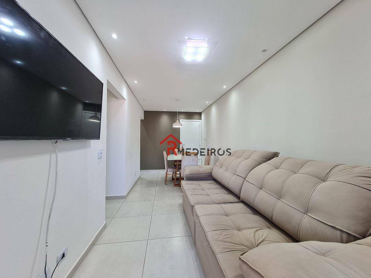 Apartamento à venda com 2 quartos, 65m² - Foto 4