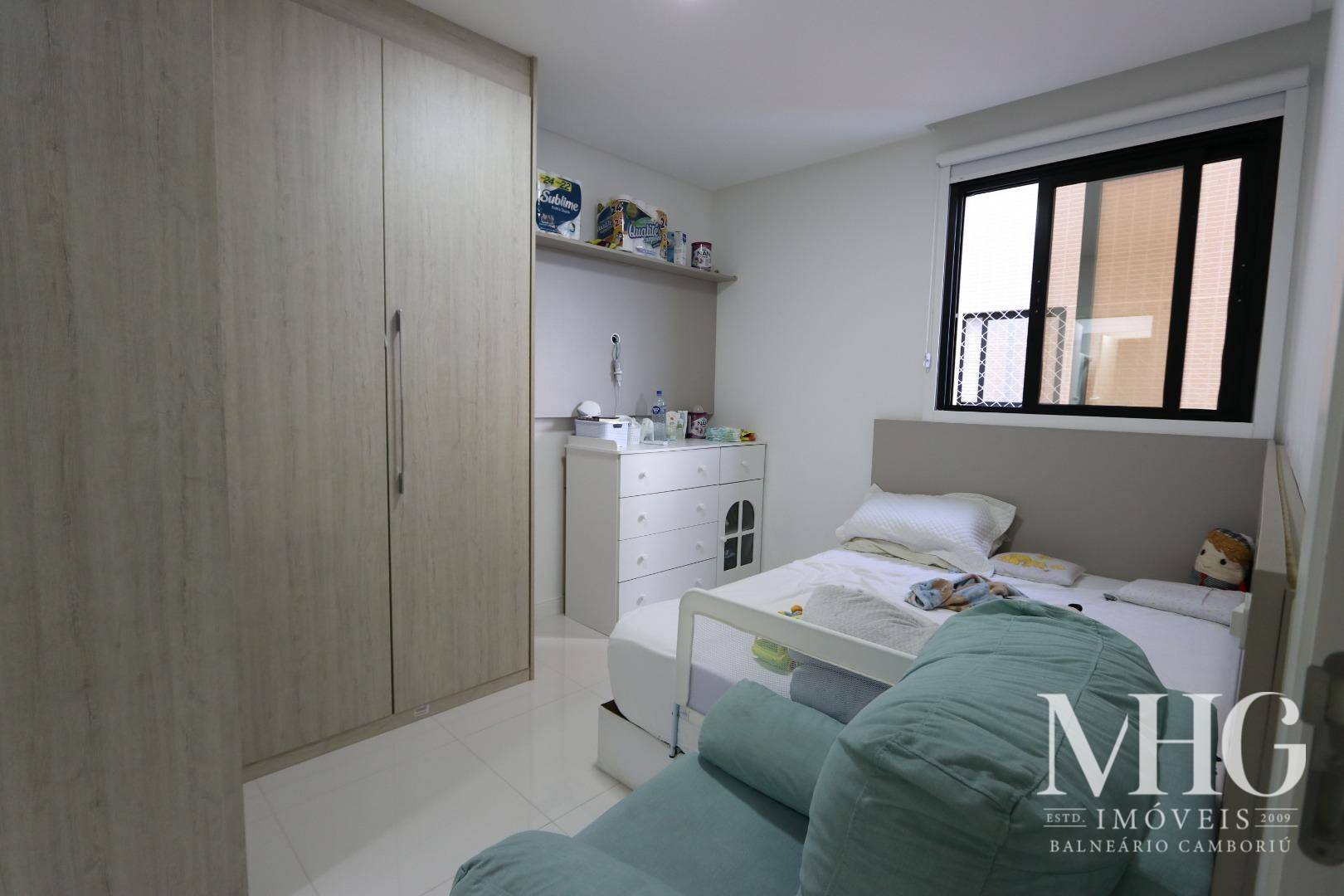 Apartamento à venda com 2 quartos, 77m² - Foto 5