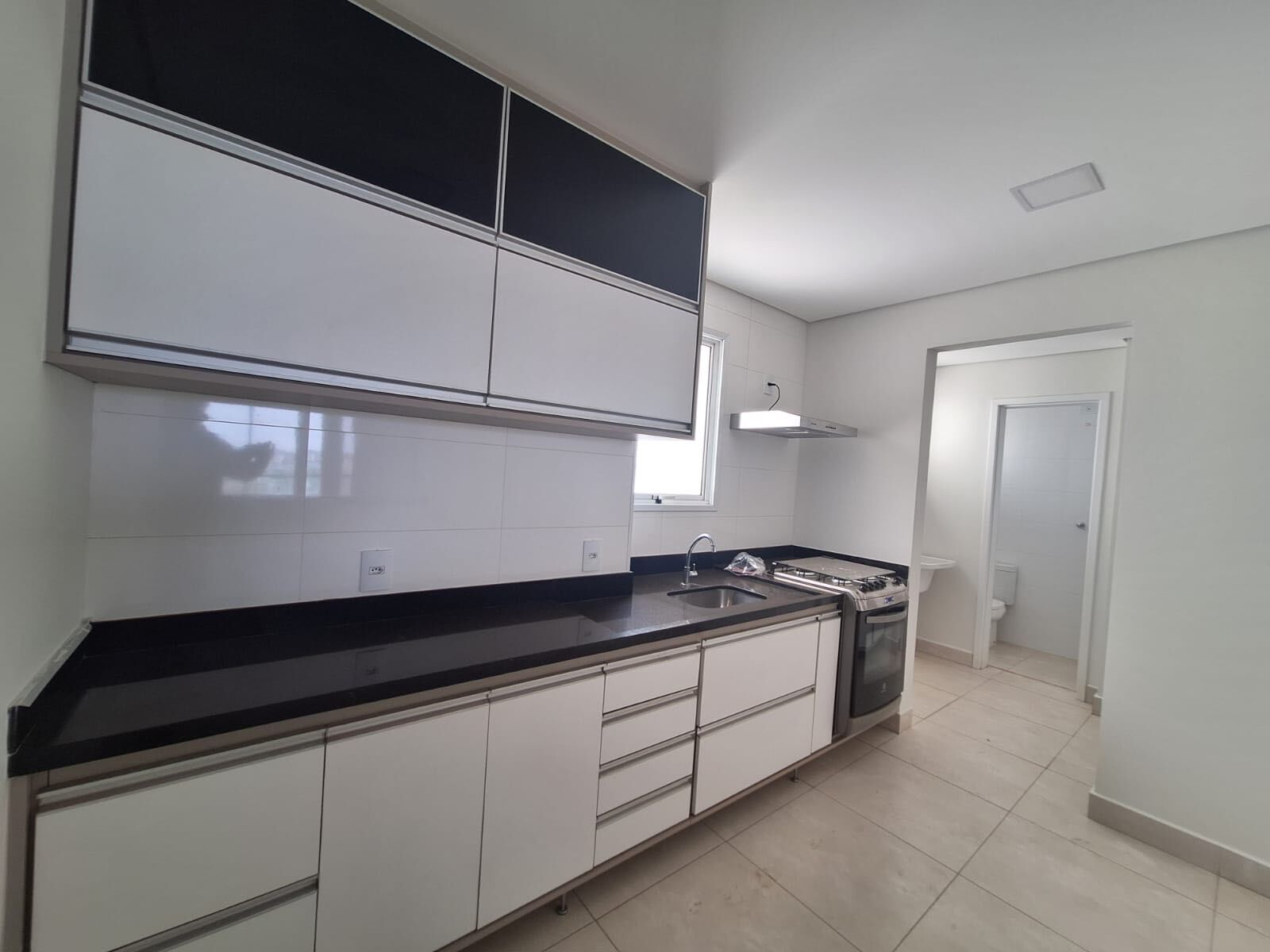 Apartamento para alugar com 3 quartos, 89m² - Foto 9