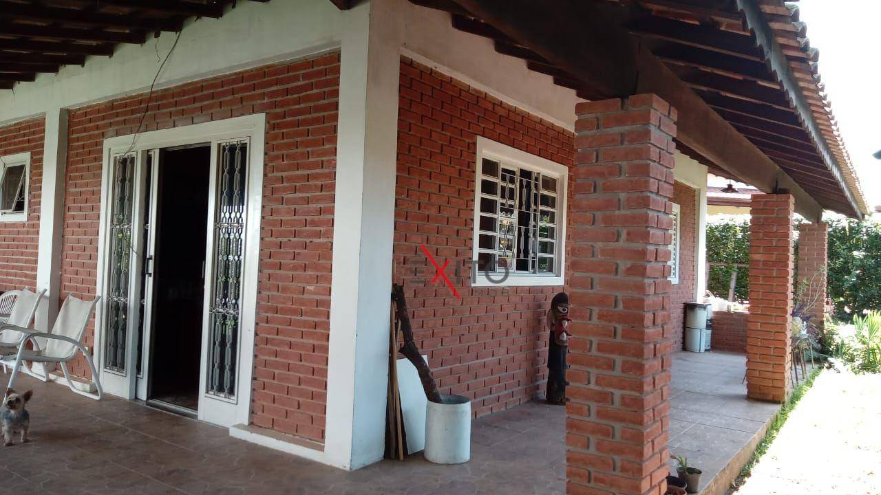 Casa à venda com 3 quartos, 234m² - Foto 14