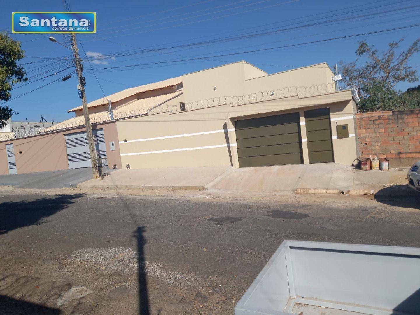 Casa à venda com 3 quartos, 145m² - Foto 1
