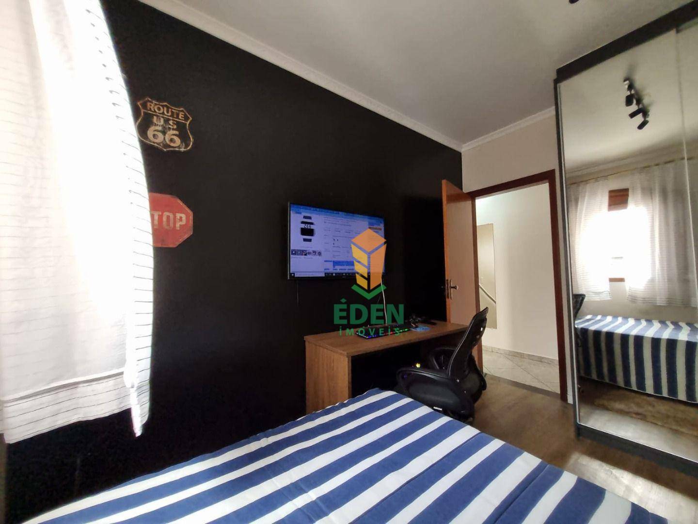 Casa à venda com 3 quartos, 218m² - Foto 27