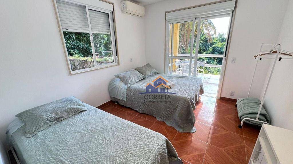 Casa à venda com 5 quartos, 350m² - Foto 10