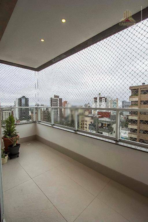 Apartamento à venda com 3 quartos, 180m² - Foto 8