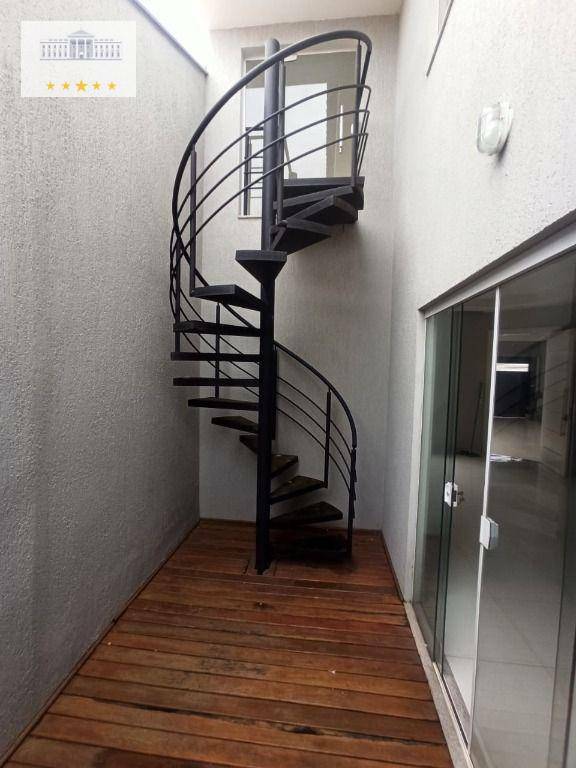 Casa à venda com 3 quartos, 256m² - Foto 18