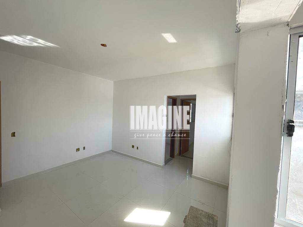 Apartamento à venda com 2 quartos, 40m² - Foto 4