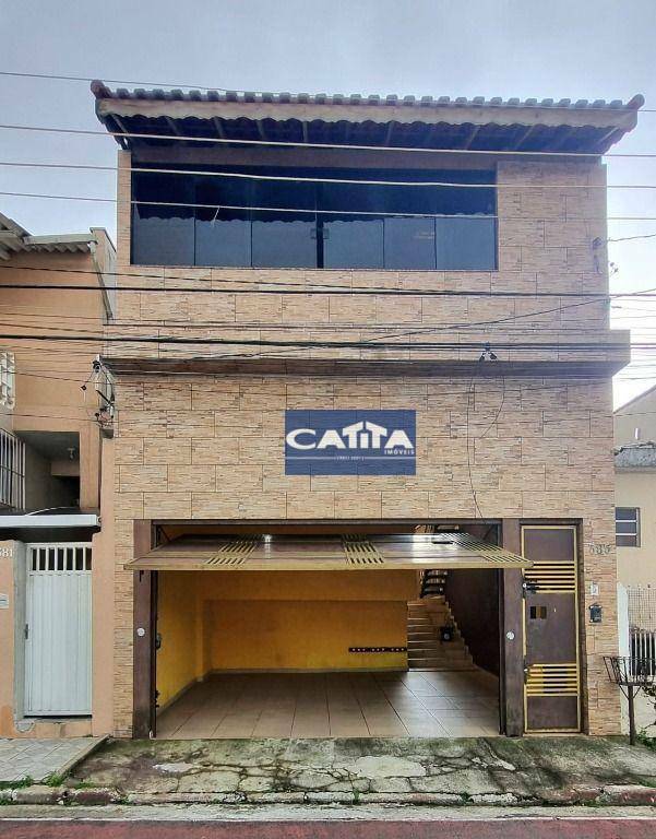 Sobrado à venda com 4 quartos, 200m² - Foto 3