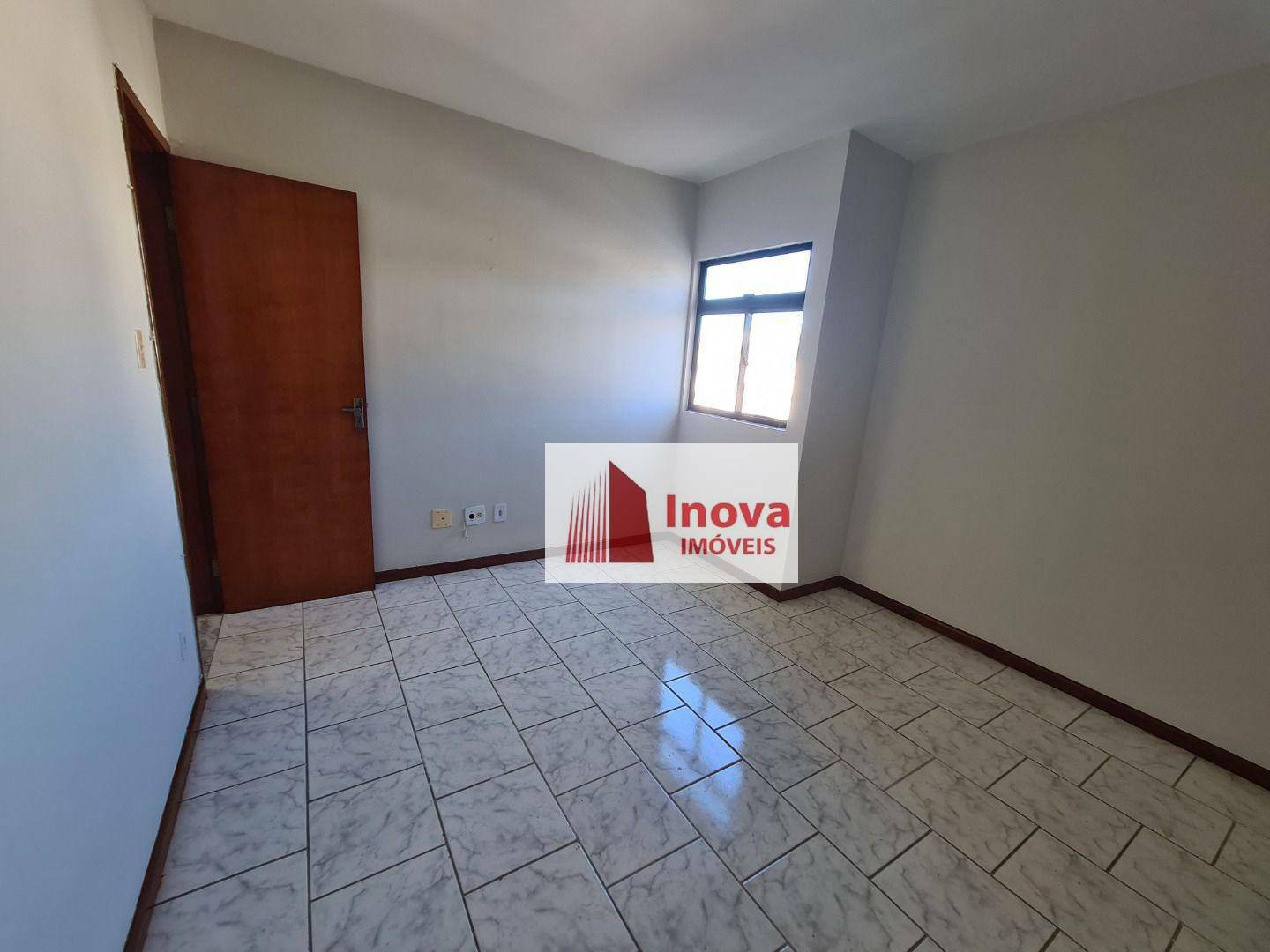 Apartamento à venda com 2 quartos, 70m² - Foto 8