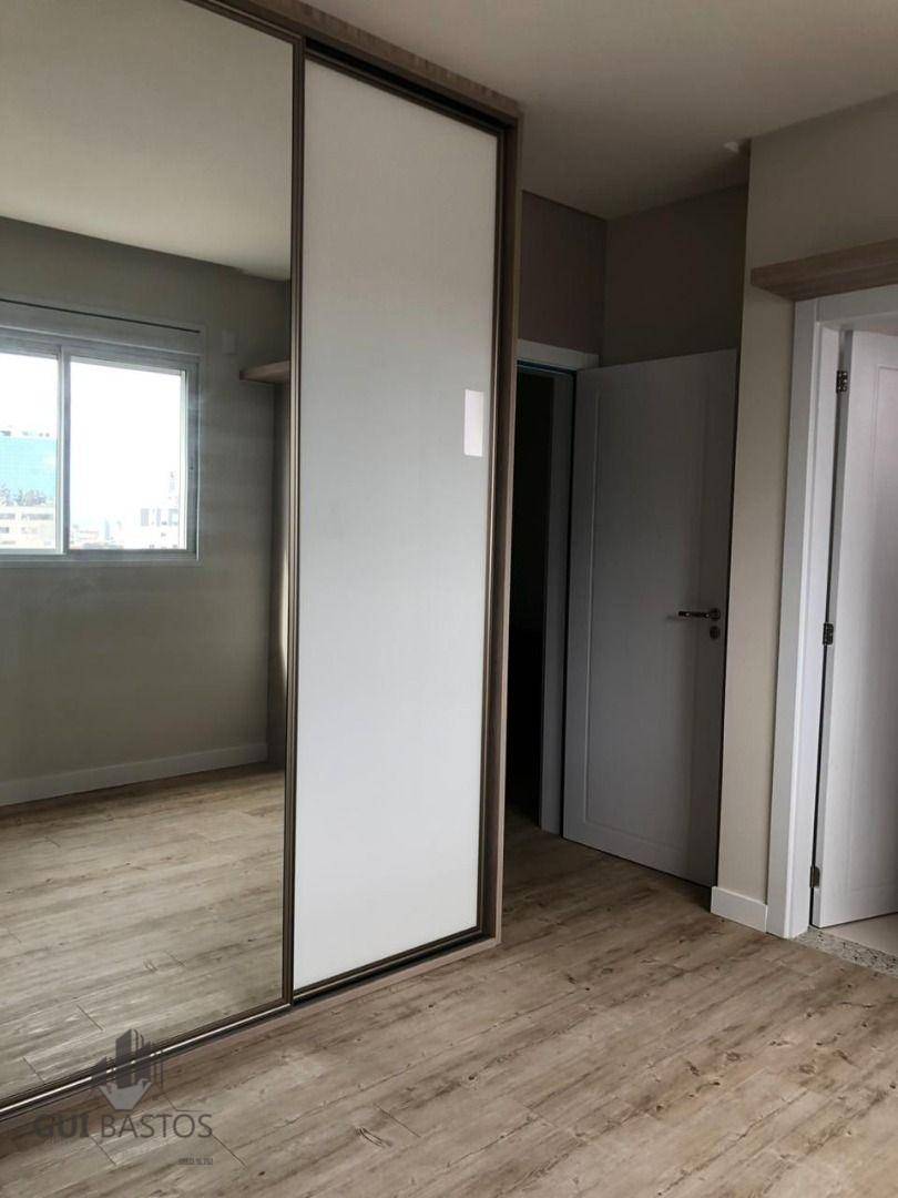 Apartamento à venda com 4 quartos, 165m² - Foto 10