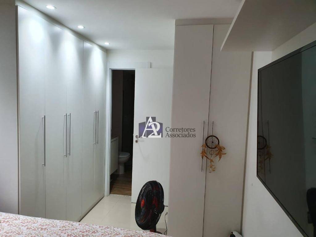 Apartamento à venda com 2 quartos, 72m² - Foto 4