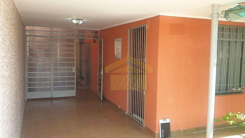 Sobrado à venda com 3 quartos, 138m² - Foto 1