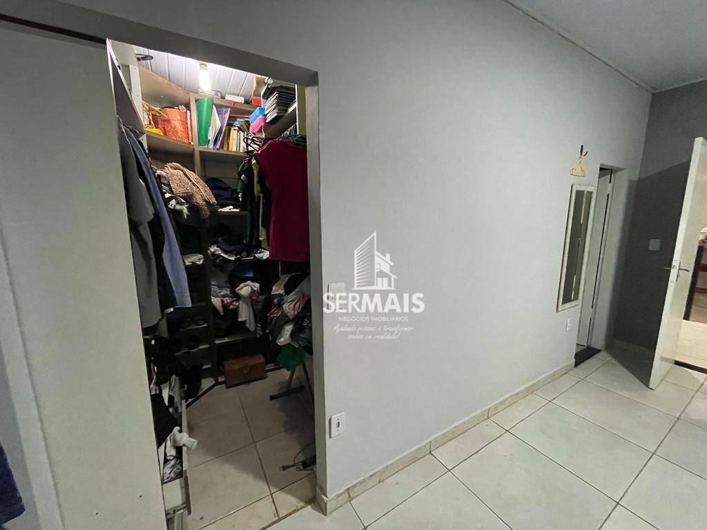 Casa à venda com 2 quartos, 90m² - Foto 12