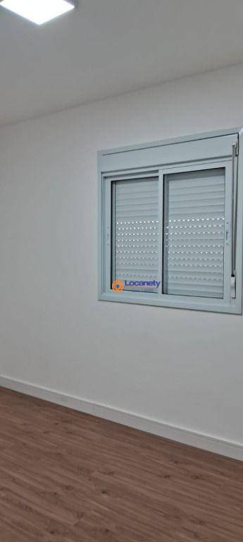 Apartamento para alugar com 3 quartos, 85m² - Foto 12