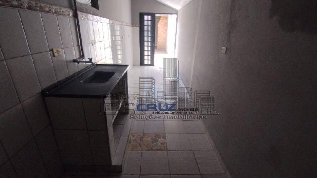 Casa à venda com 2 quartos, 81m² - Foto 18