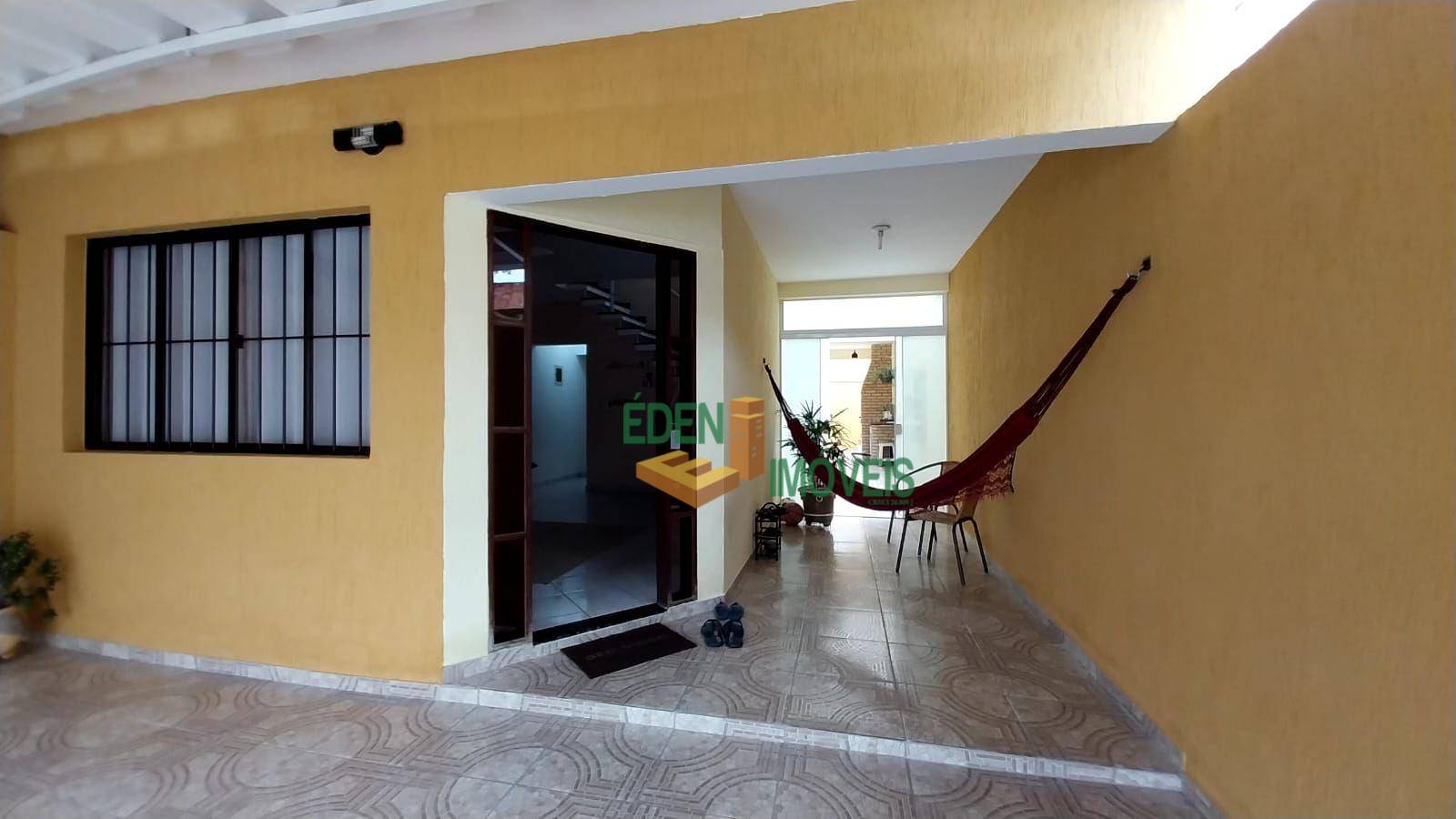 Casa à venda com 3 quartos, 126m² - Foto 2