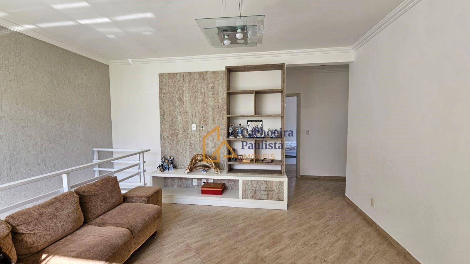 Casa à venda com 4 quartos, 235m² - Foto 2