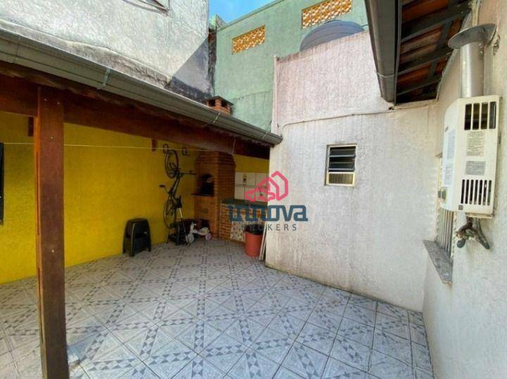 Casa à venda com 3 quartos, 260m² - Foto 17