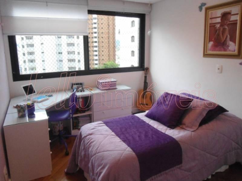 Apartamento à venda com 4 quartos, 210m² - Foto 9