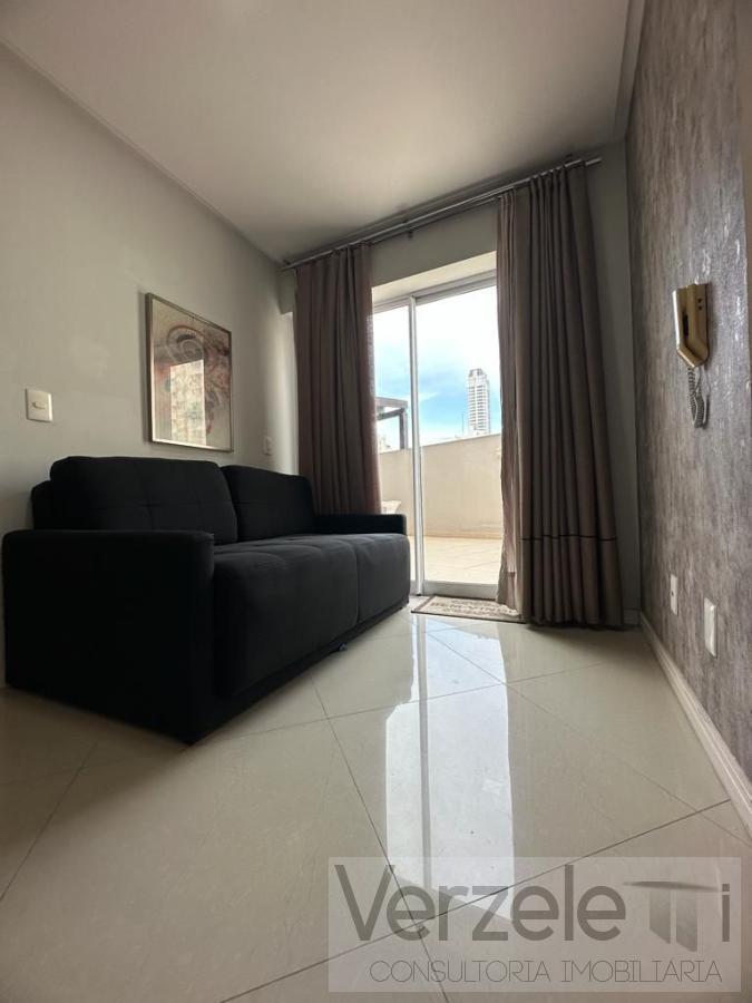 Apartamento à venda com 3 quartos, 320m² - Foto 14