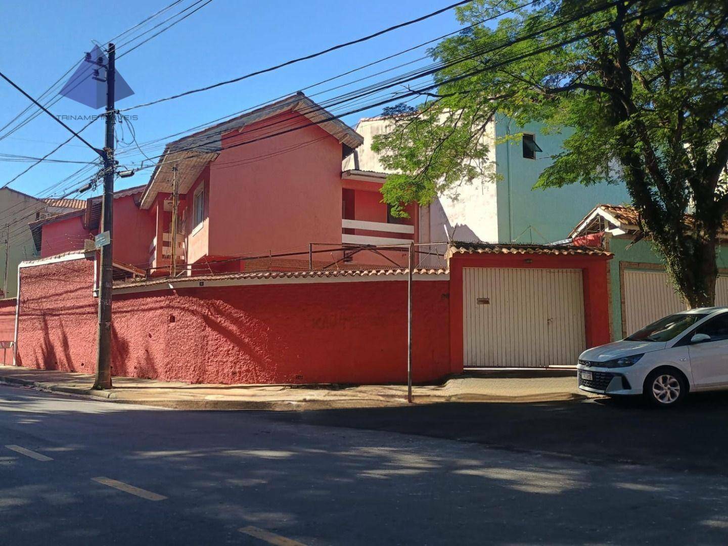 Sobrado à venda com 3 quartos, 374m² - Foto 1