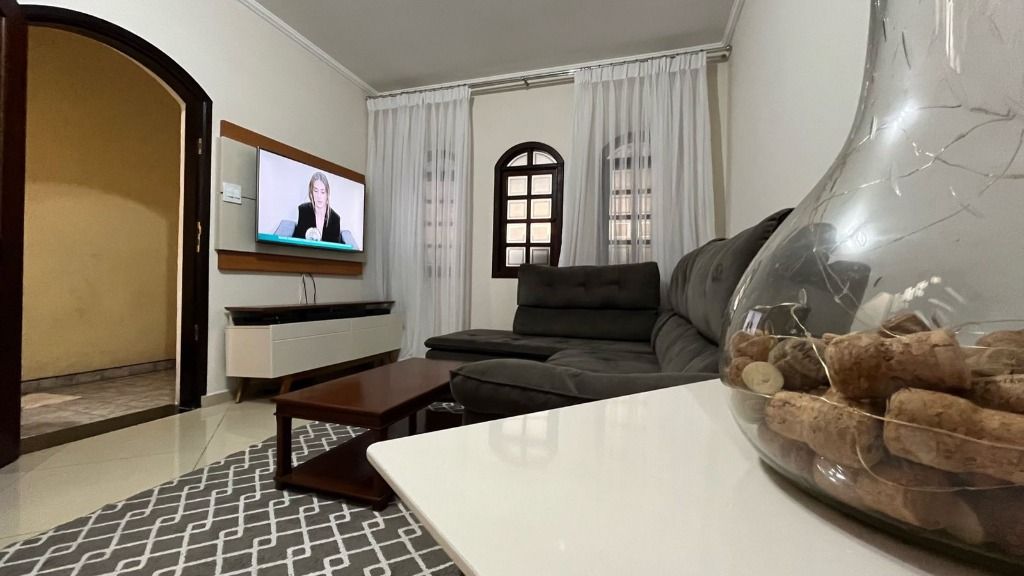 Sobrado à venda com 4 quartos, 130m² - Foto 4