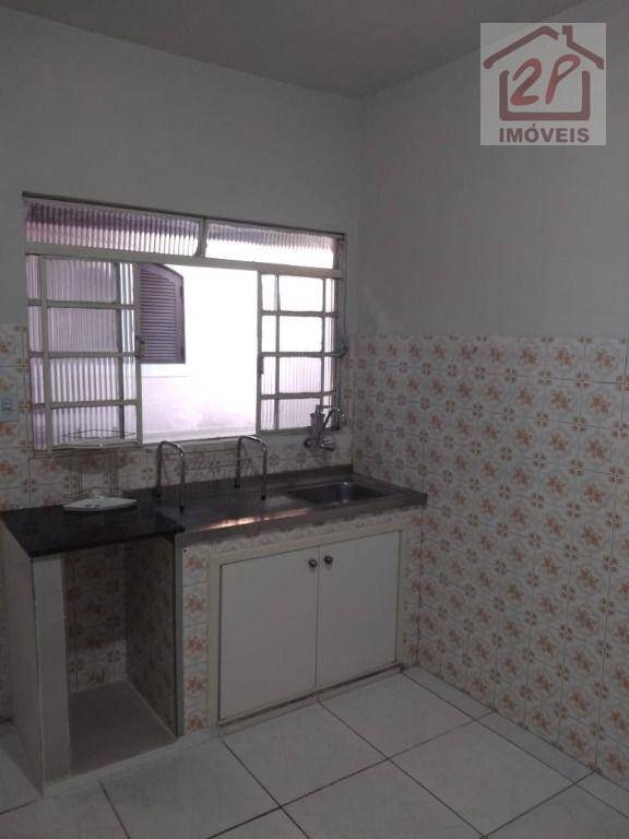 Casa à venda com 4 quartos, 250m² - Foto 19