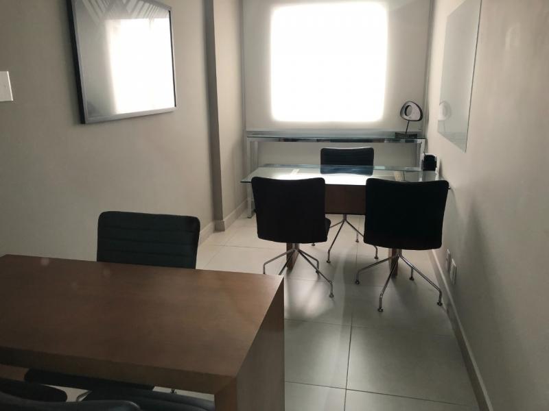 Apartamento à venda com 2 quartos, 57m² - Foto 19