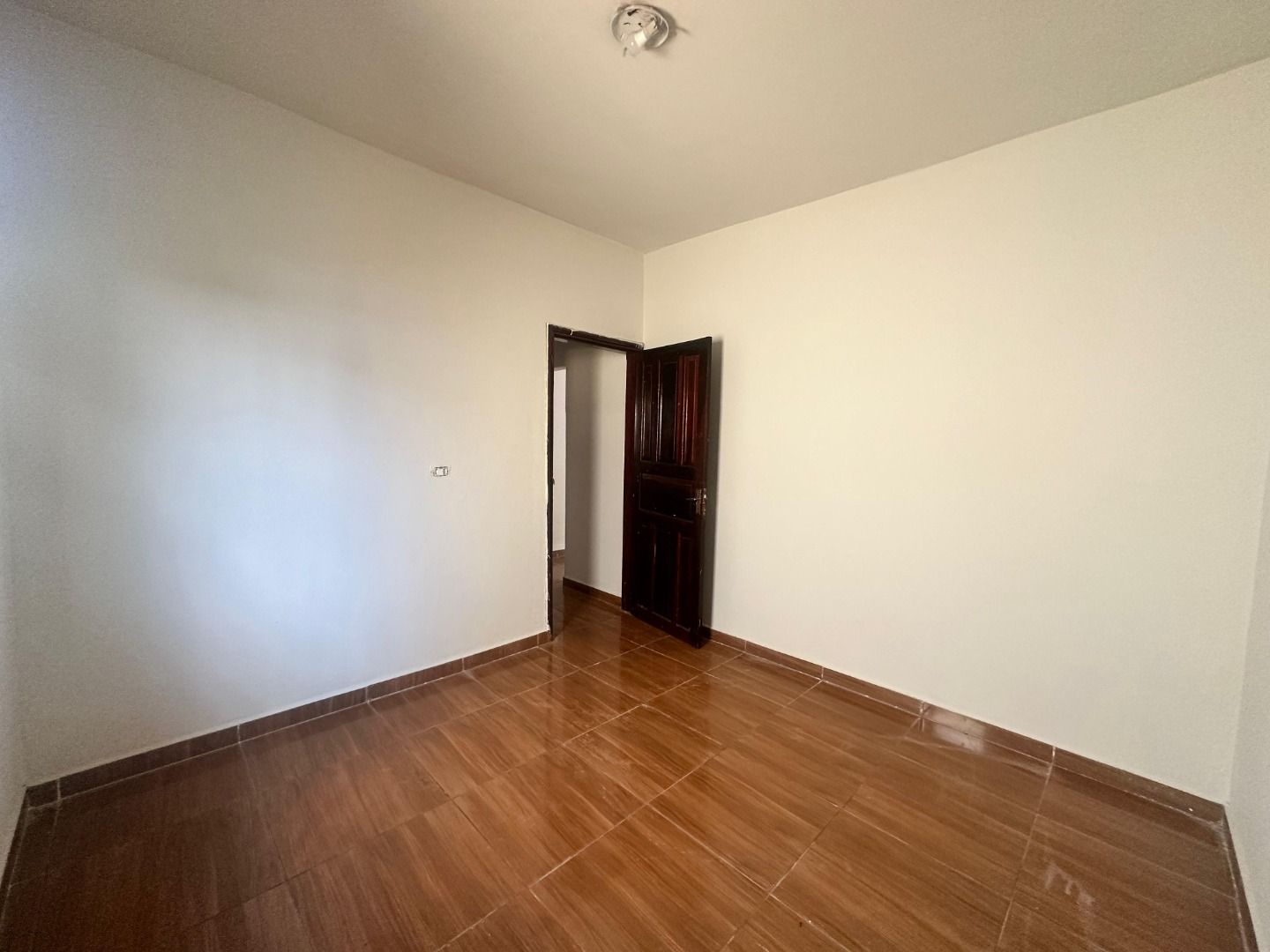 Casa para alugar com 2 quartos, 81m² - Foto 7