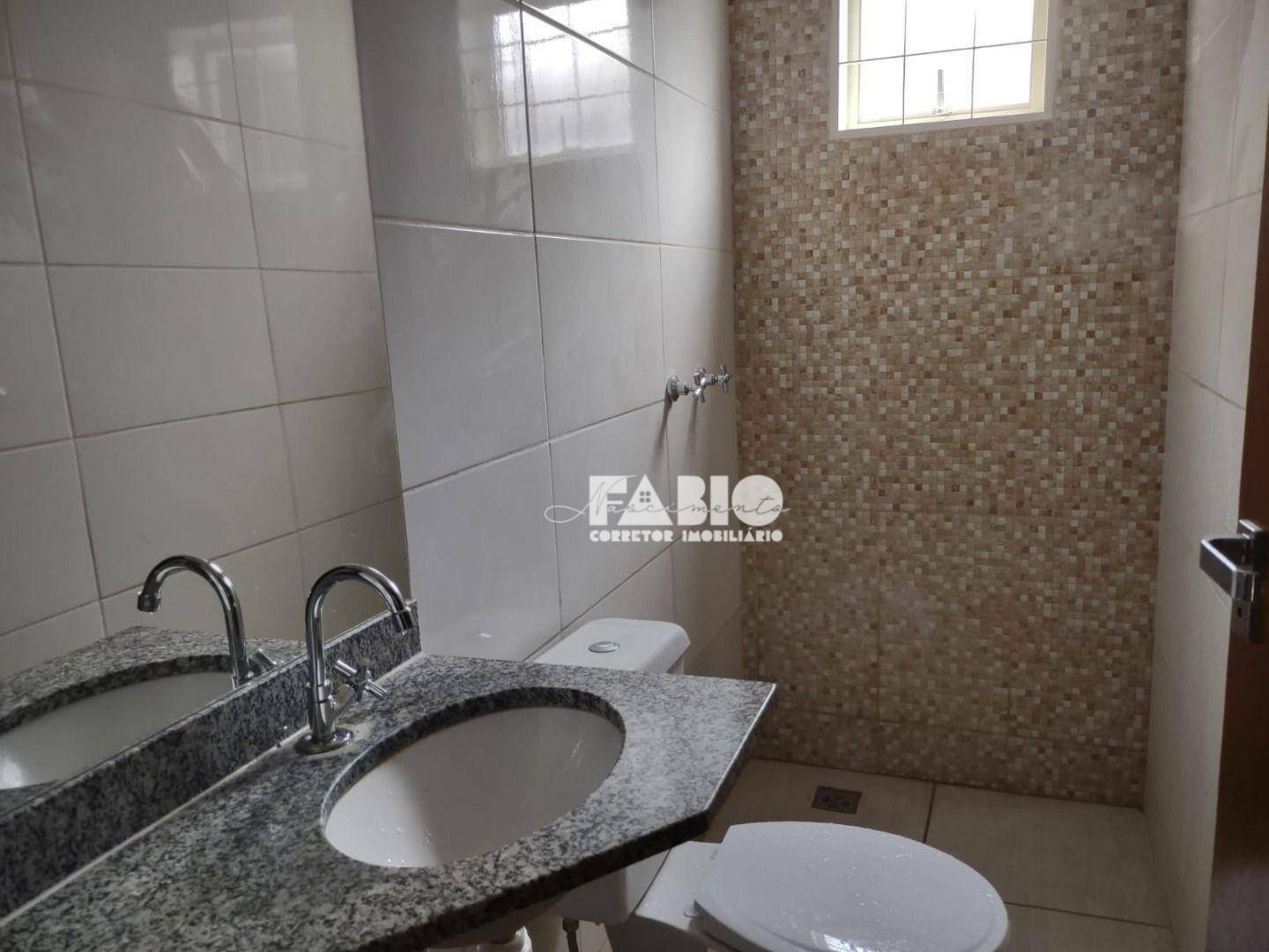 Casa à venda com 3 quartos, 120m² - Foto 17