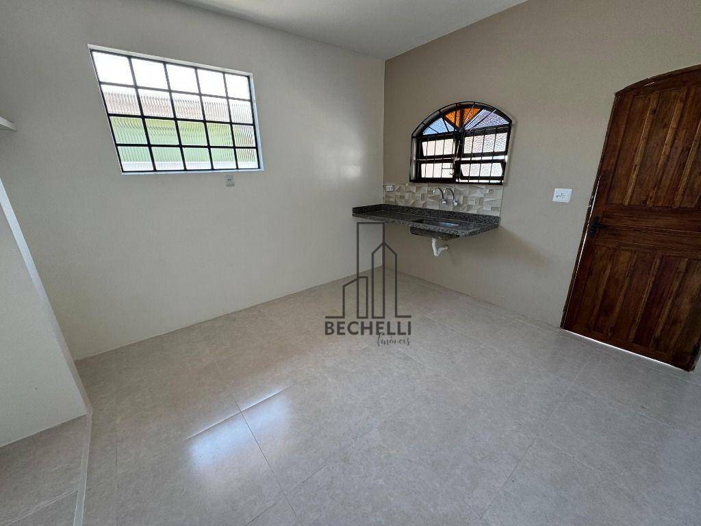 Casa à venda com 2 quartos, 69m² - Foto 8