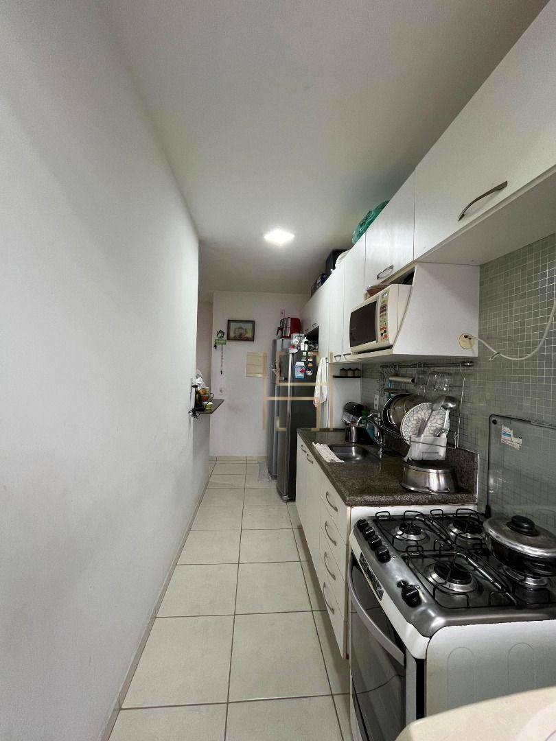 Apartamento à venda com 3 quartos, 1m² - Foto 18