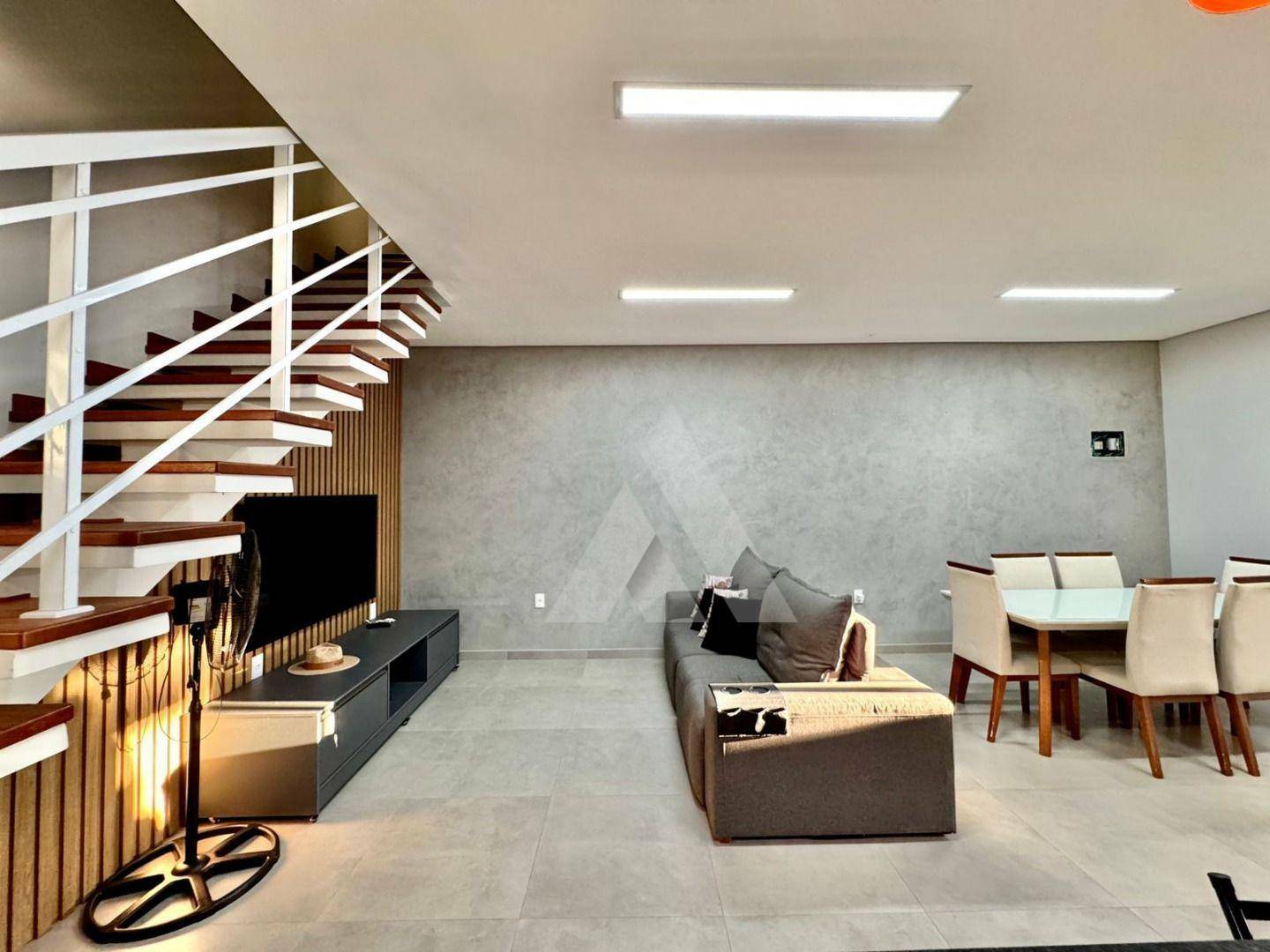 Casa à venda com 2 quartos, 130m² - Foto 7