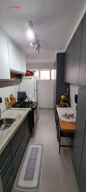 Apartamento à venda com 2 quartos, 61m² - Foto 9